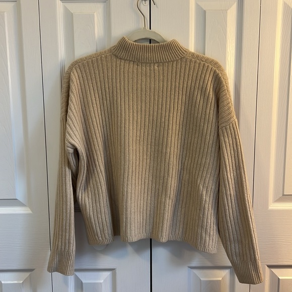 Resourced Cashmere Ribbed Mockneck Pullover Sweater - Picture 4 of 6